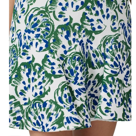 Victoria Victoria Beckham Floral Flounce Hem Mini Dress - Picture 3 of 4